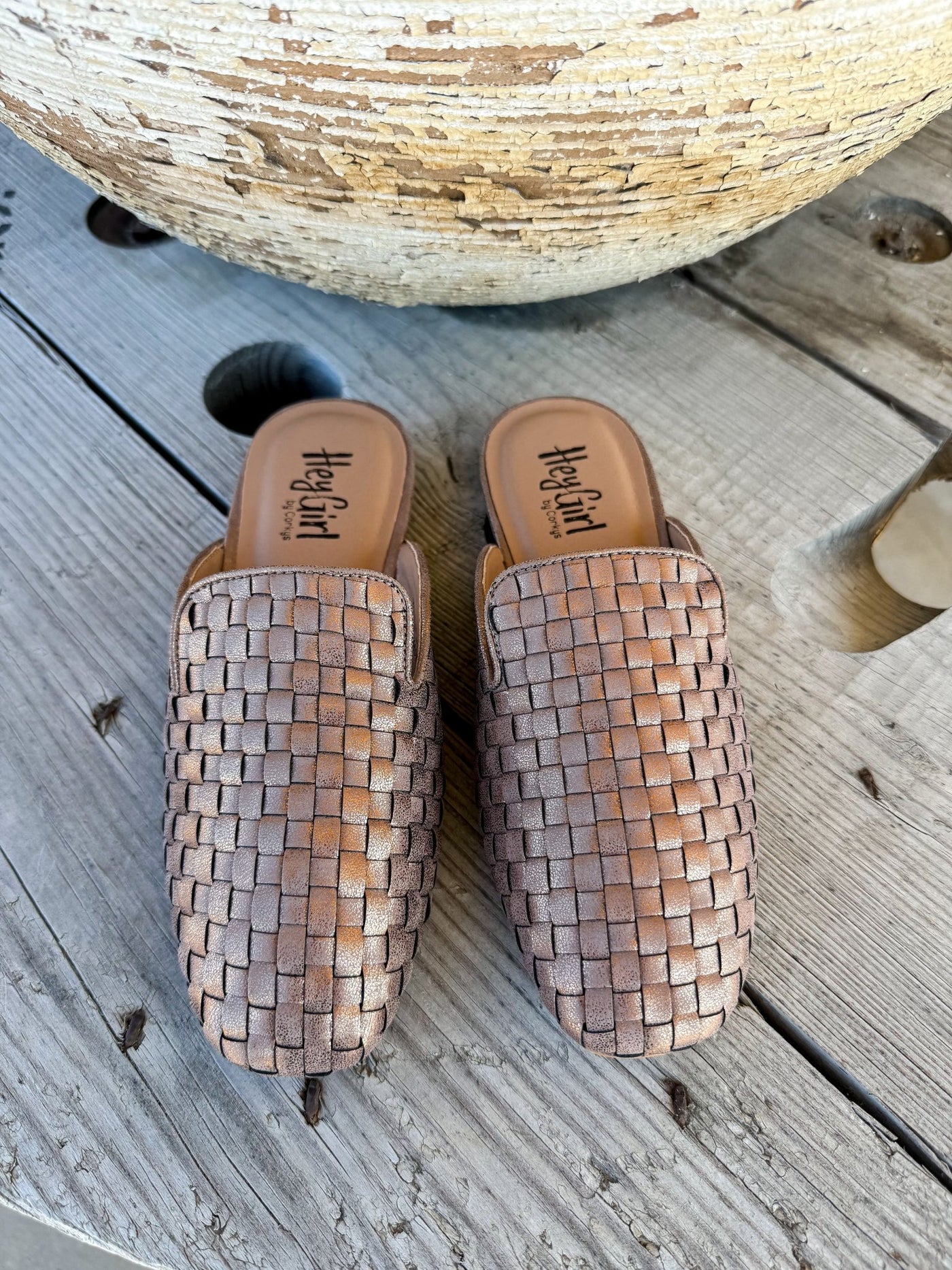 Weave It To Beaver Bronze - Southern Soule Designs