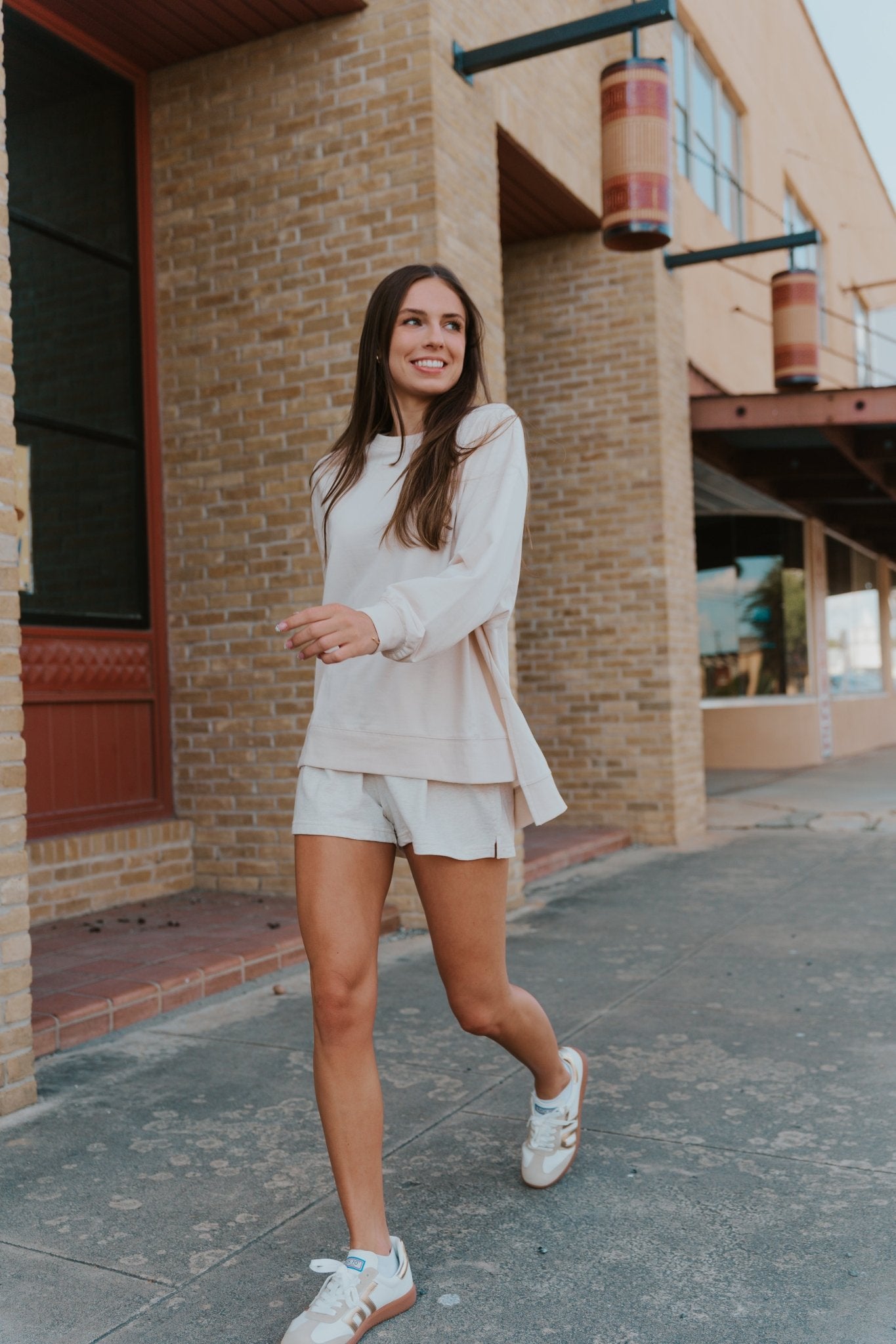 Weekender Short Light Oatmeal Heather ZS253839 - Southern Soule Designs