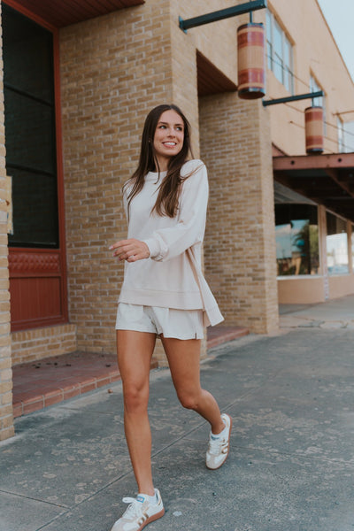 Weekender Short Light Oatmeal Heather ZS253839 - Southern Soule Designs