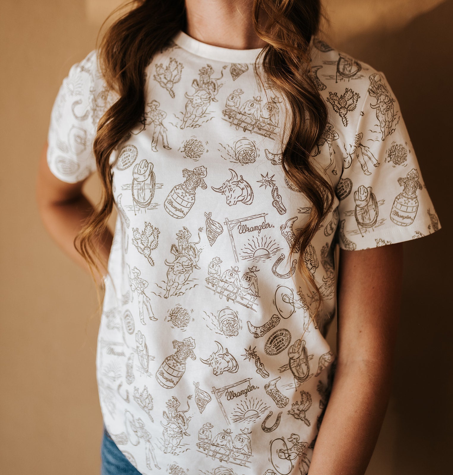 Wrangler Women's All Over Print Slim Tee Cream Lasso 112379509 - Southern Soule Designs