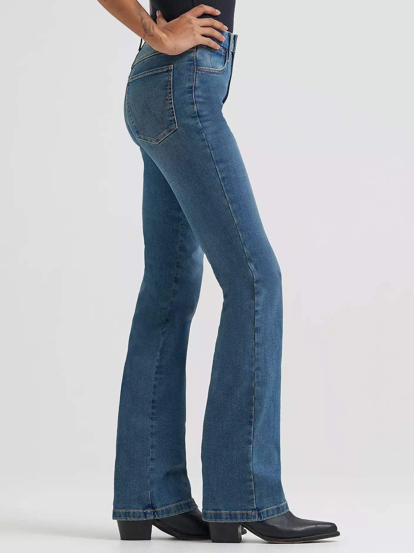 Wrangler Women's Bespoke High Rise Bootcut Jean Ada 112359279 - Southern Soule Designs