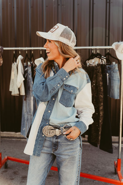 Wrangler Women's Pieced Boyfriend Denim Western Snap Shirt 112360740 - Southern Soule Designs