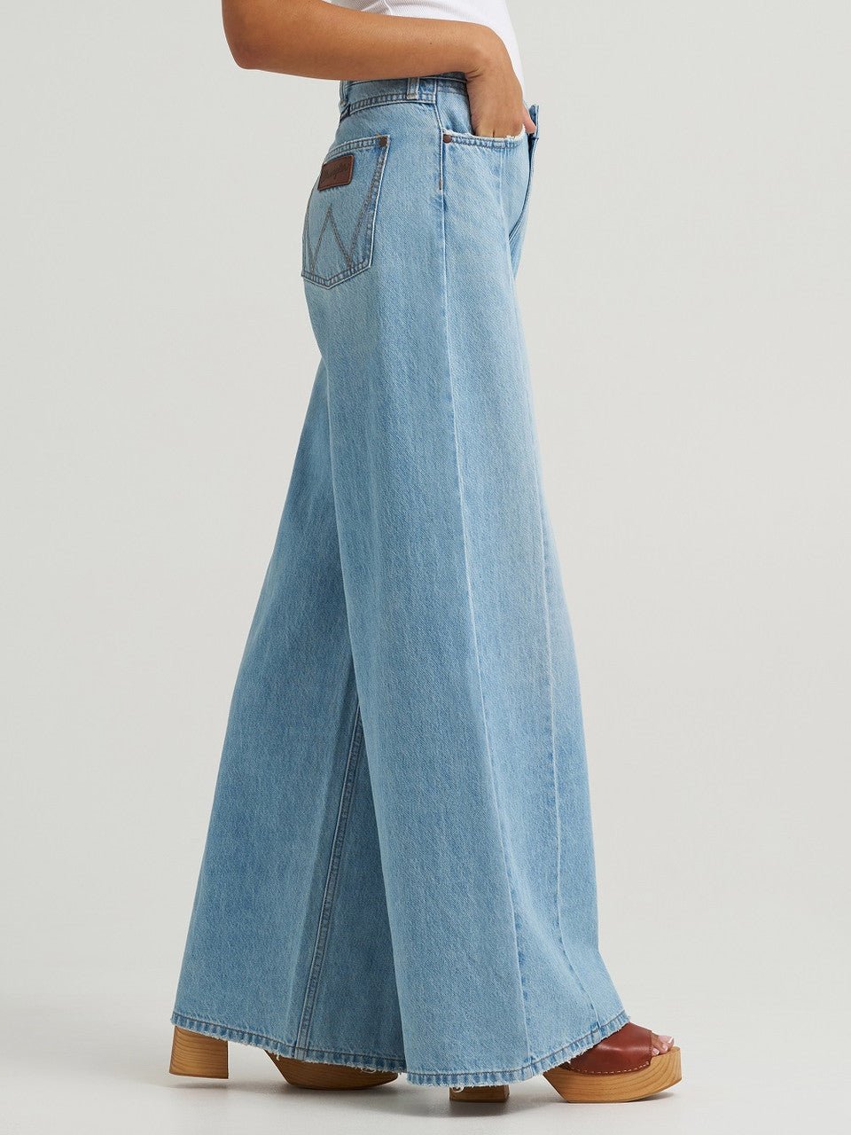 Wrangler Women's Retro Bailey Wide Jean 112375003 - Southern Soule Designs