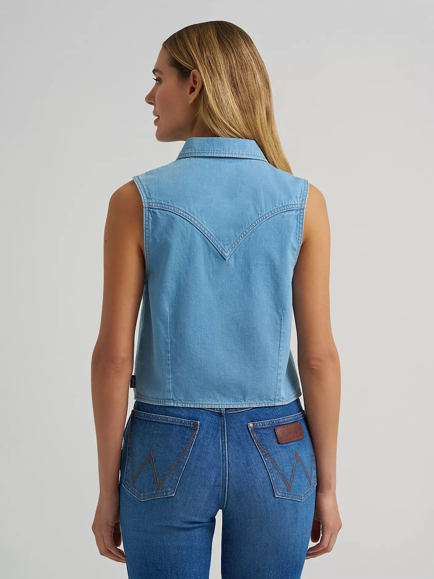 Wrangler Women's Saddle Embroidered Denim Sleeveless Snap Shirt 112379487 - Southern Soule Designs