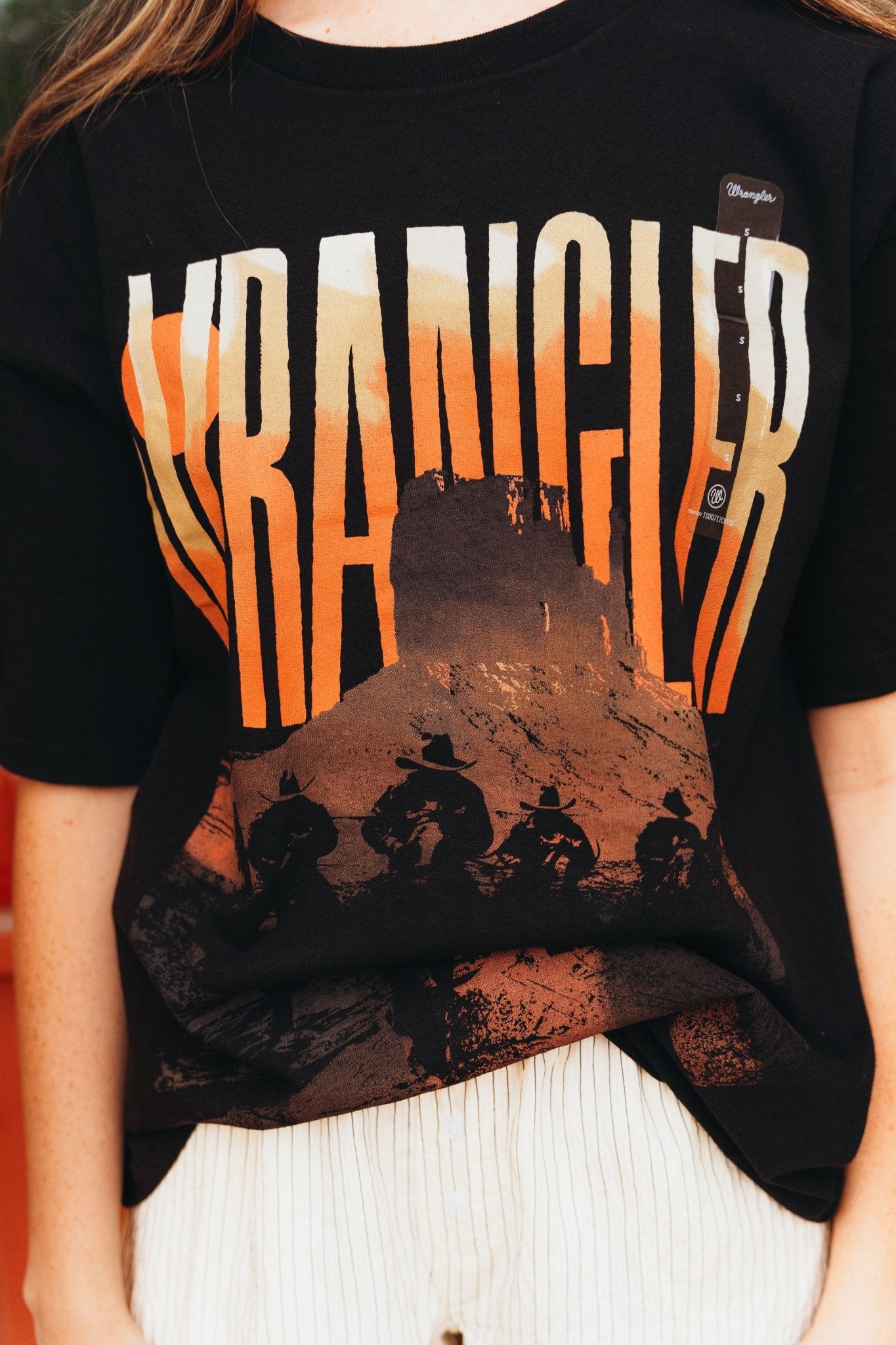 Wrangler Women's Western Graphic Oversized Tee Black Sunset 112361883 - Southern Soule Designs