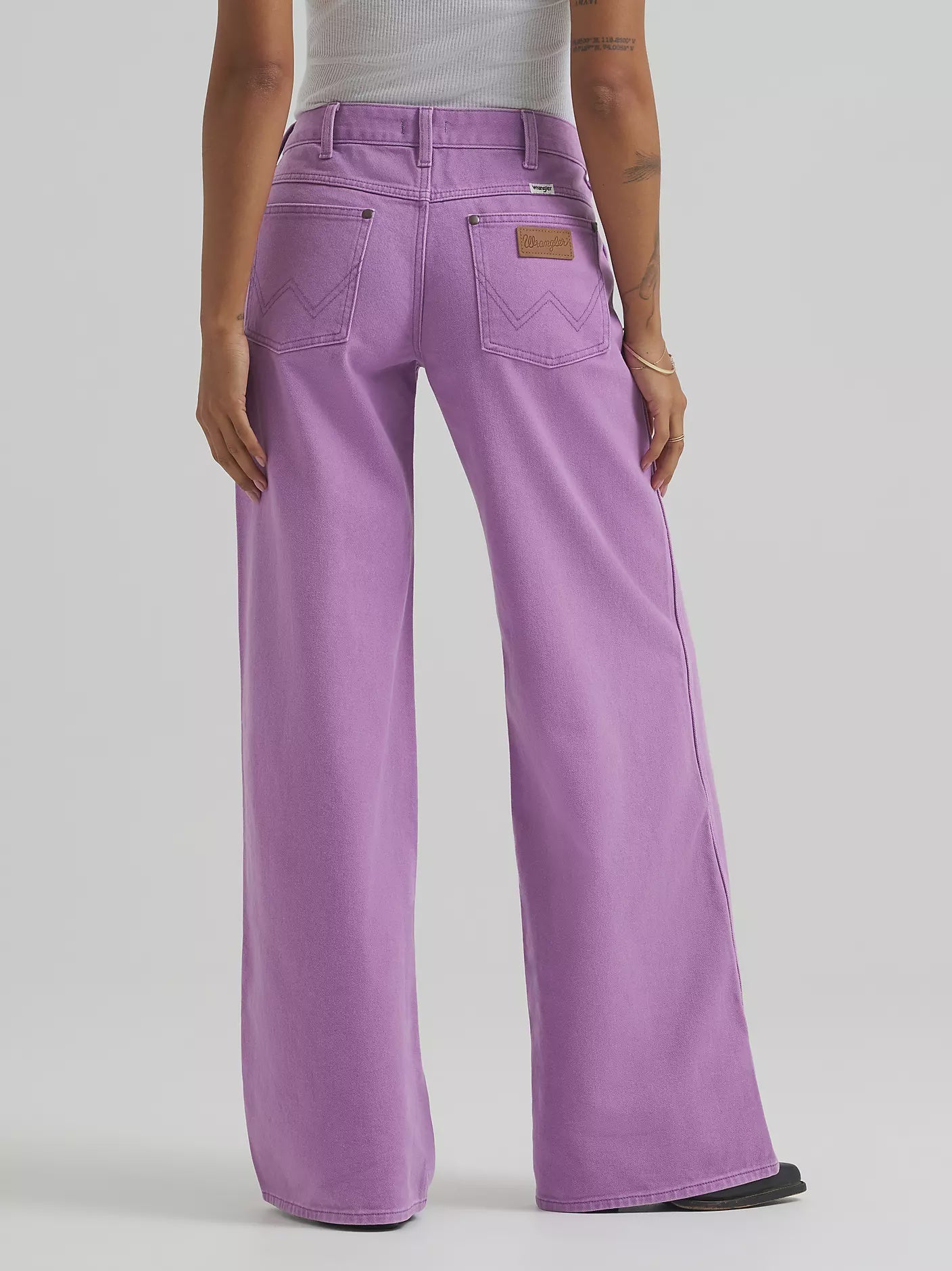 Wrangler Women's Worldwide Jean in Bellflower 112378544 - Southern Soule Designs