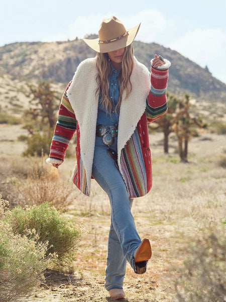 Wrangler X Lainey Wilson Raw Hem Boot Huggers in Sky Wash