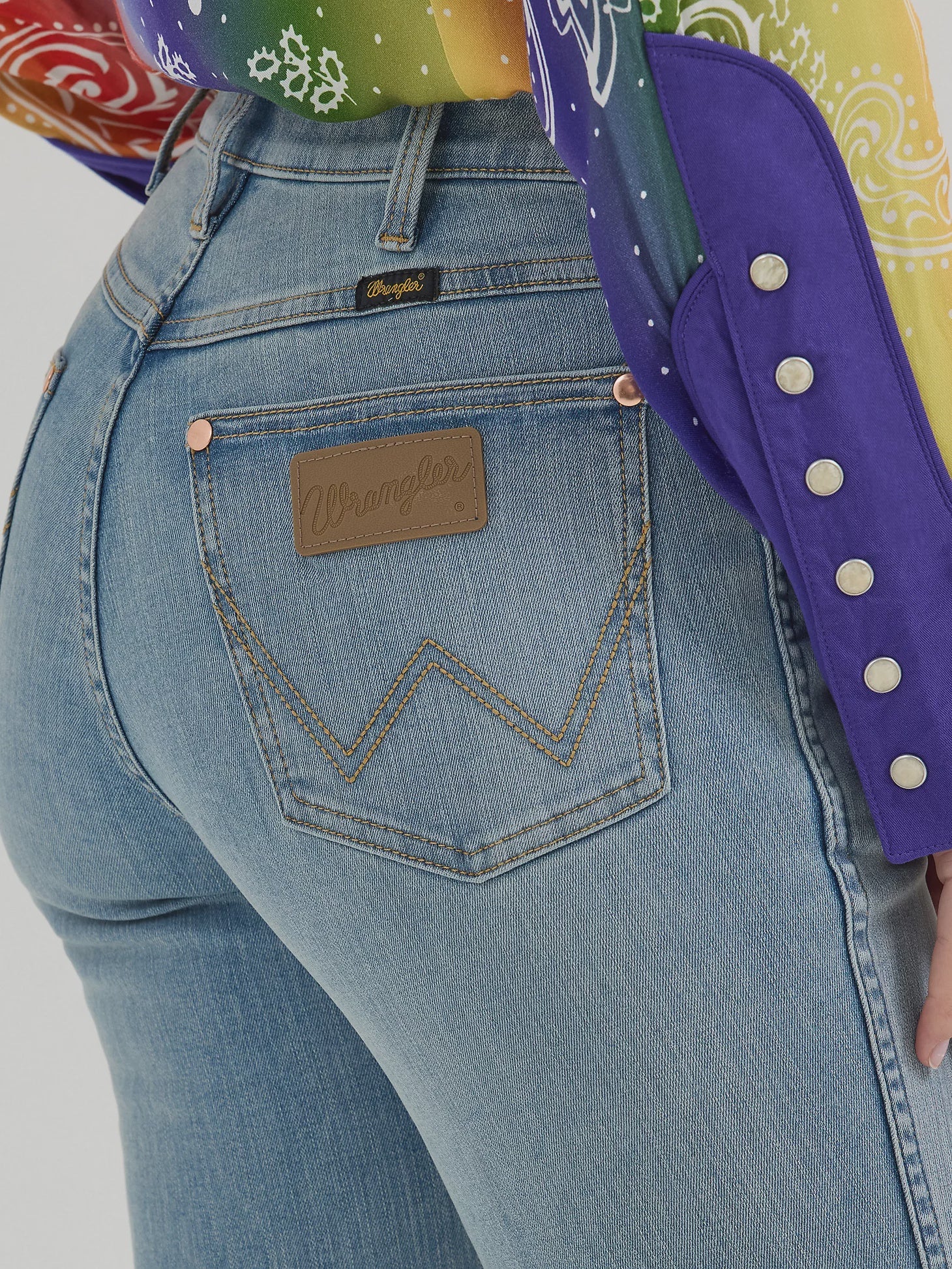 Wrangler X Lainey Wilson Raw Hem Boot Huggers in Sky Wash