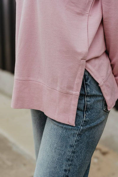 ZT231332 Modern V - Neck Weekender Sunset Mauve - Southern Soule Designs