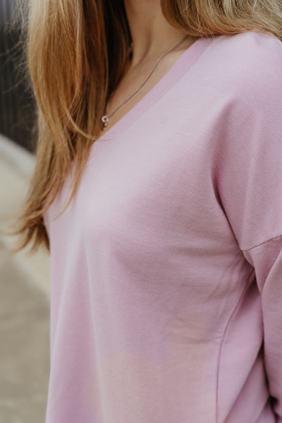 ZT231332 Modern V - Neck Weekender Sunset Mauve - Southern Soule Designs