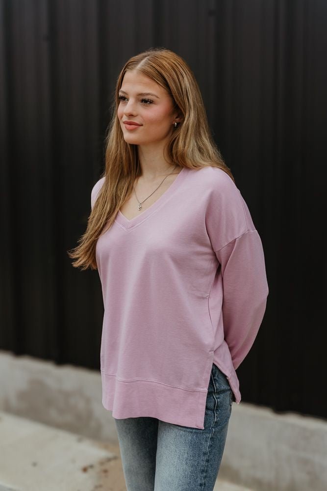 ZT231332 Modern V - Neck Weekender Sunset Mauve - Southern Soule Designs