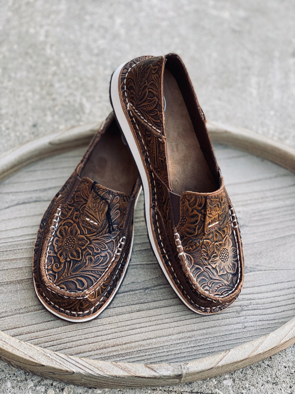 Ariat WMS Cruiser Brown Floral Embossed