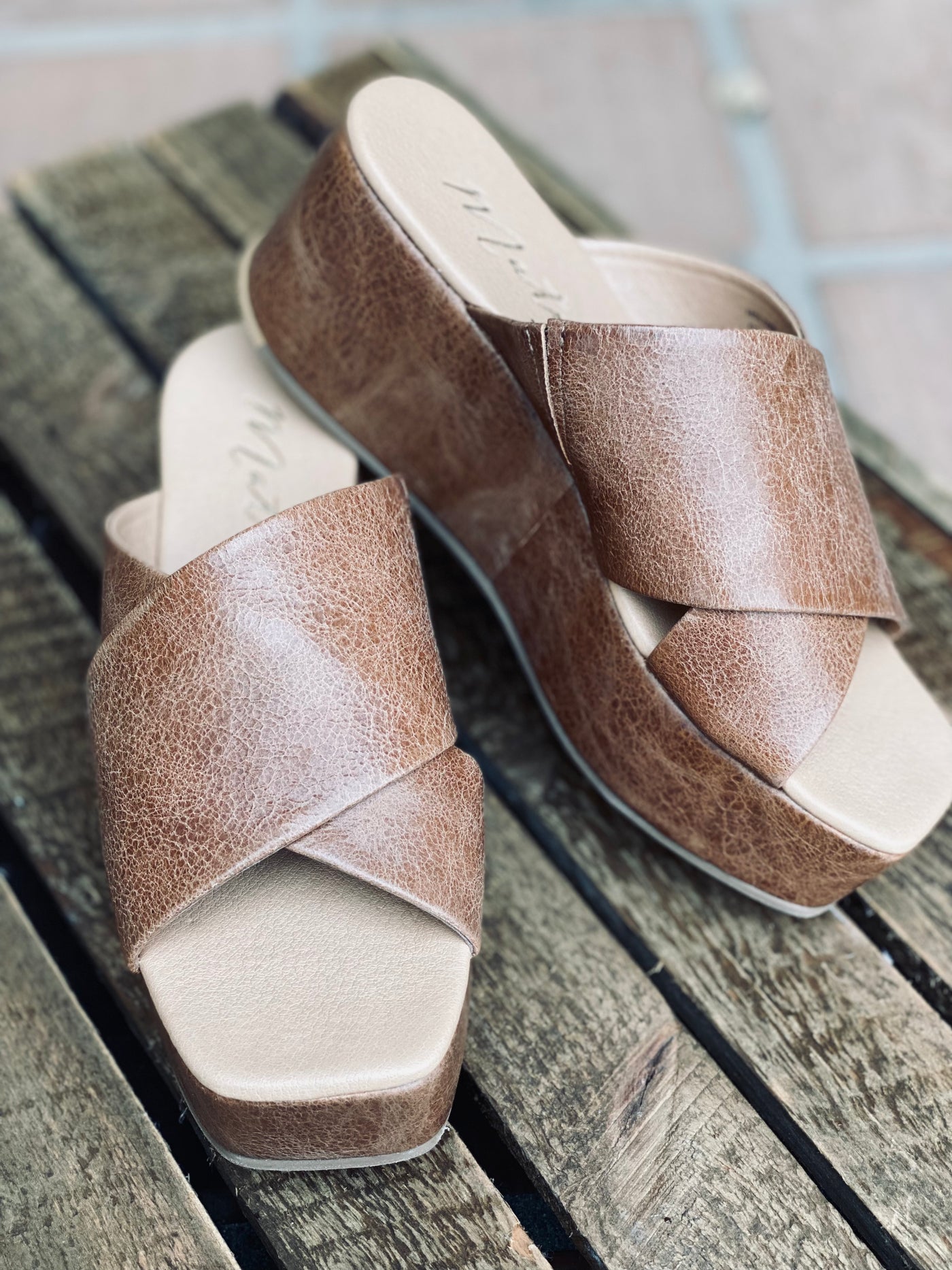 Matisse Holden Tan Leather Sandal